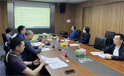 湖南省政協(xié)副主席、工商聯(lián)主席張健一行蒞臨進芯電子指導工作